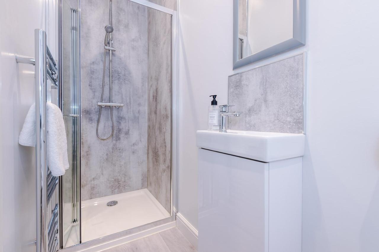 Hearsall Place Serviced Apartment Coventry Exteriör bild